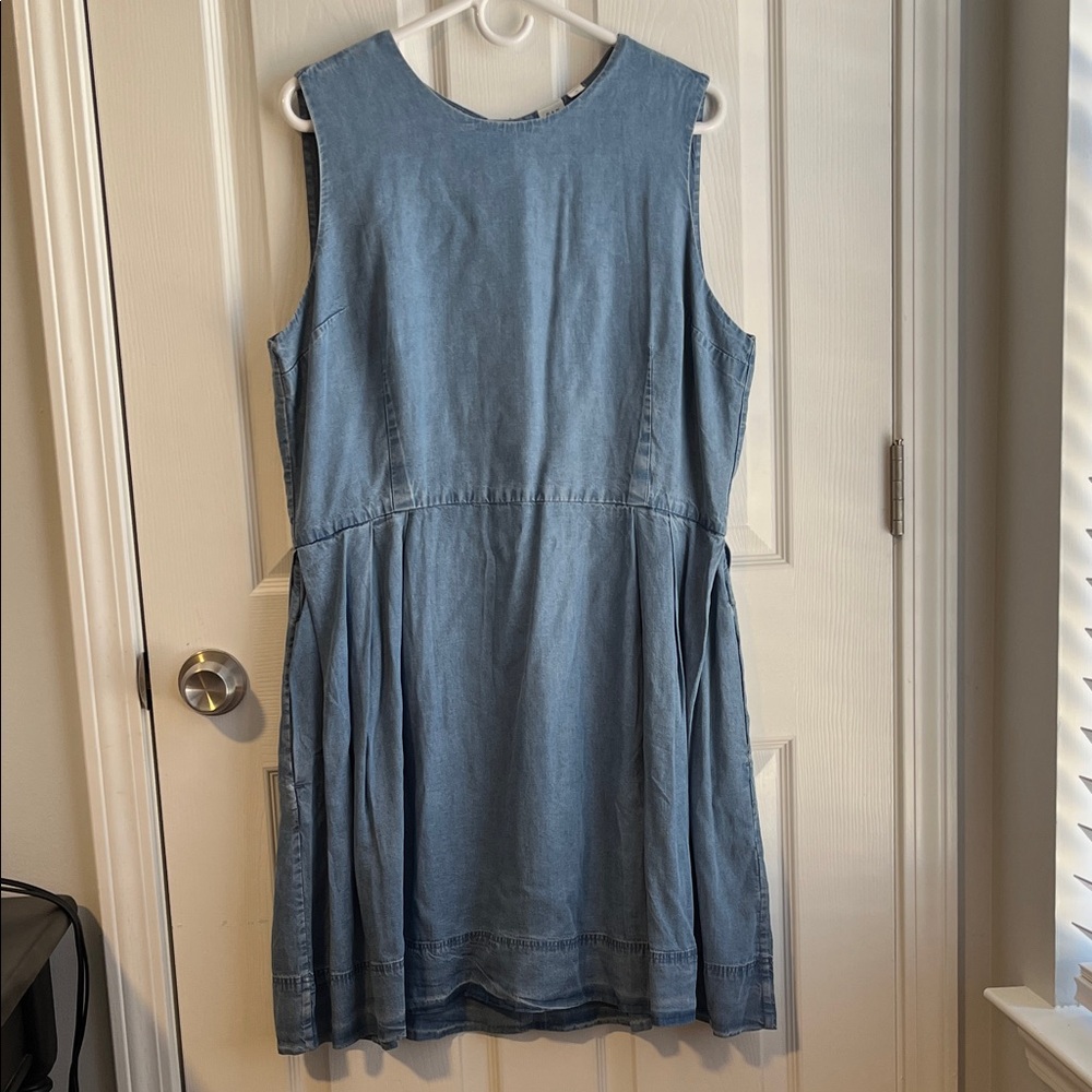 GAP Fit & Flare Light Blue Denim Dress Size 16
